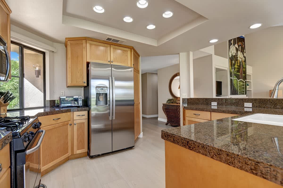 KITCHEN