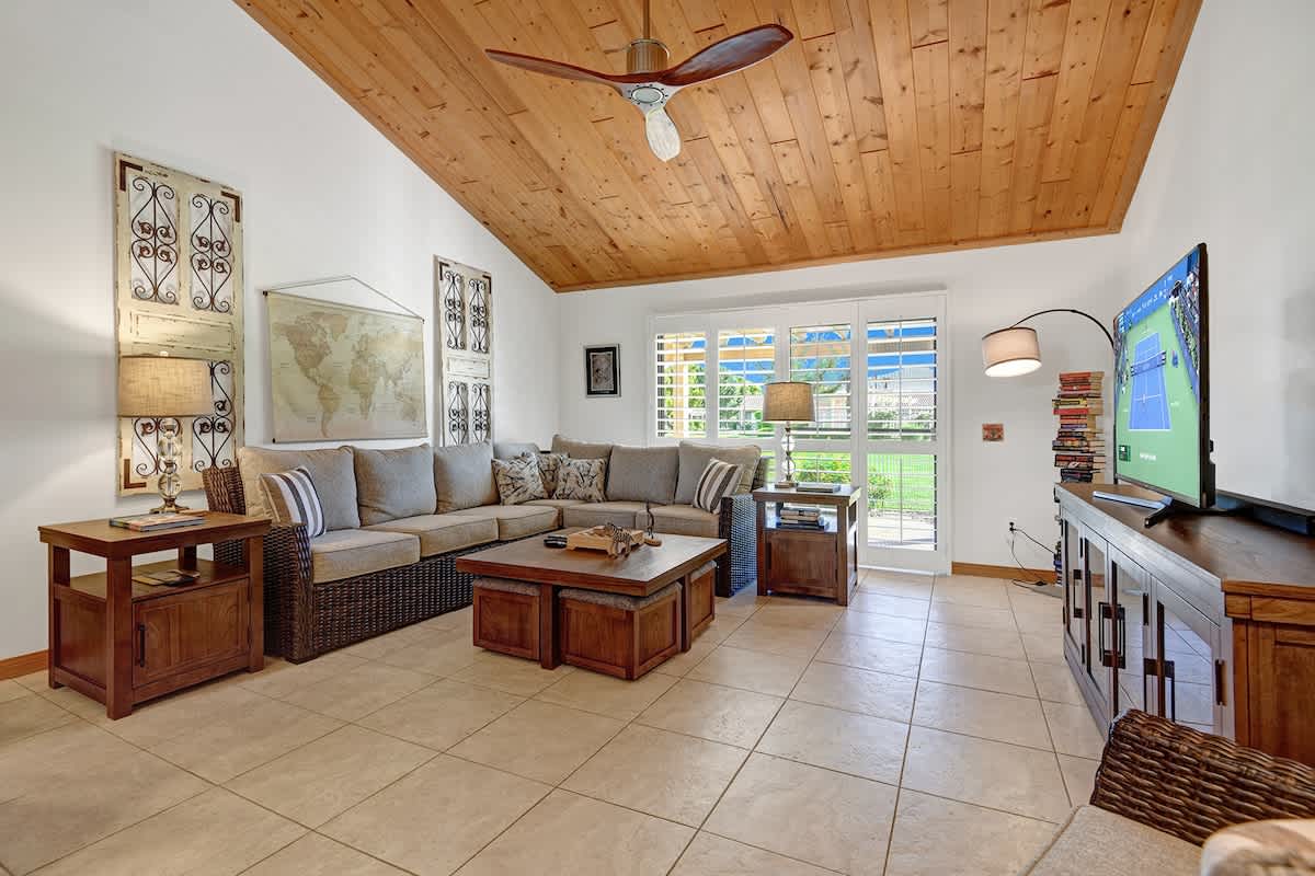 LIVING SPACE