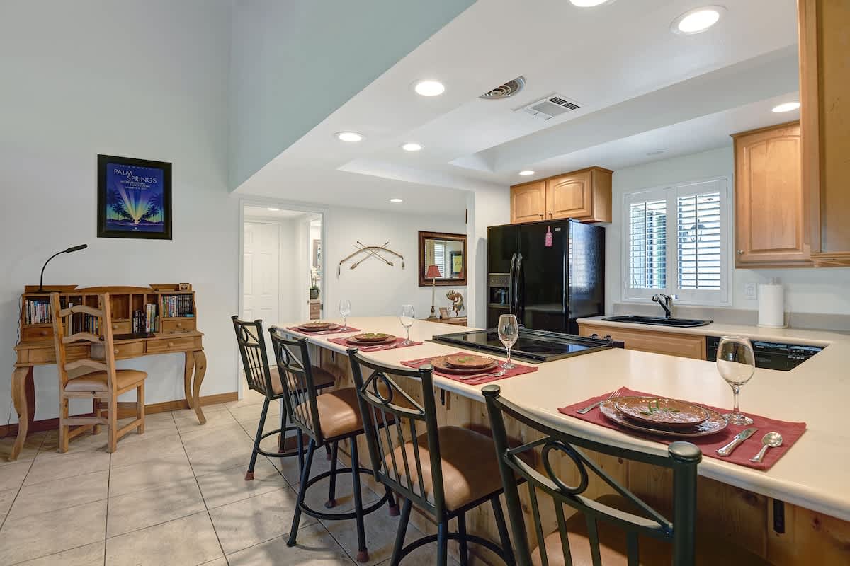 KITCHEN COUNTER TOP