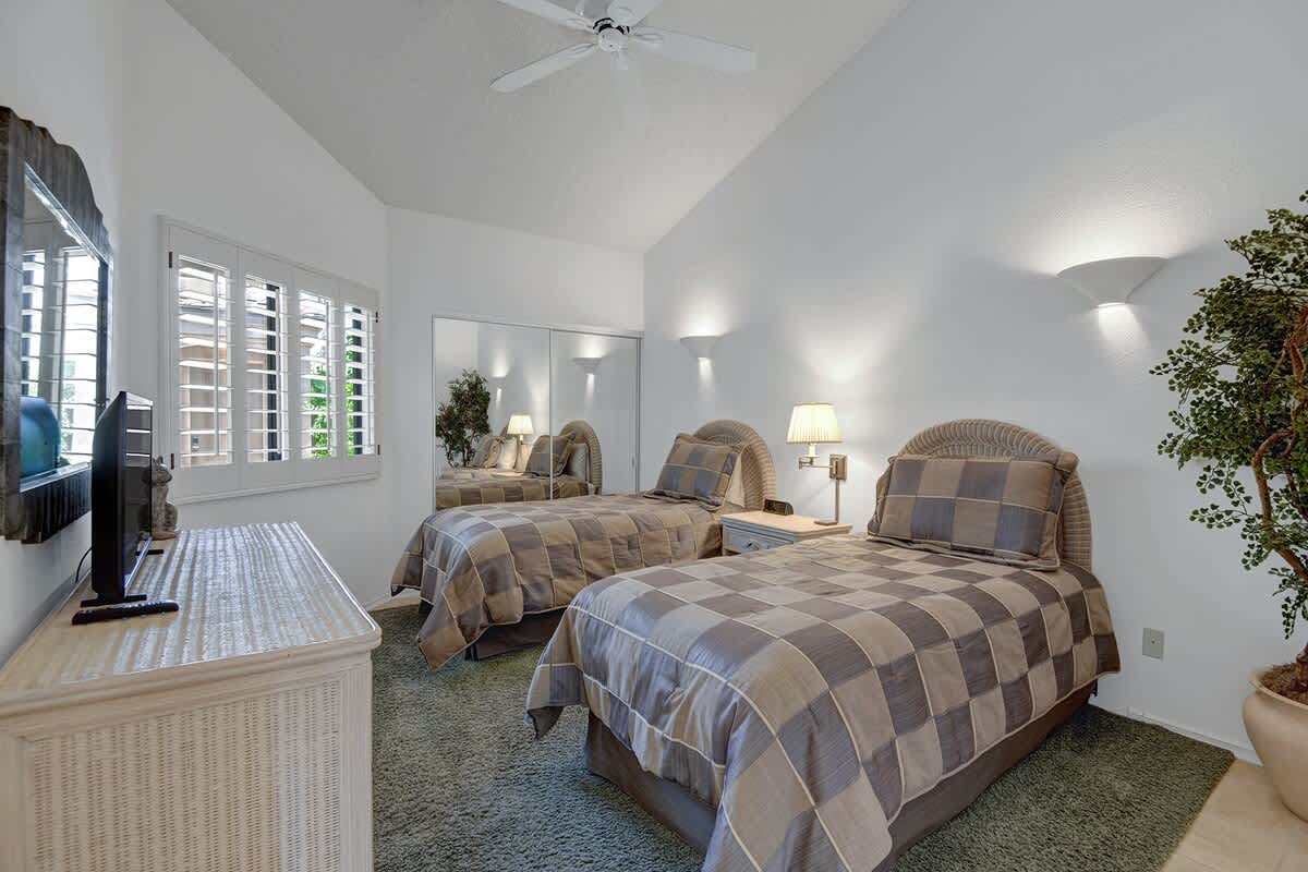 BEDROOM 2.jpg mls