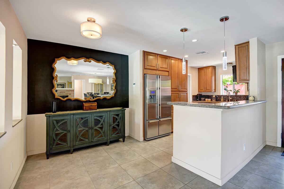 TOWARDS KITCHEN