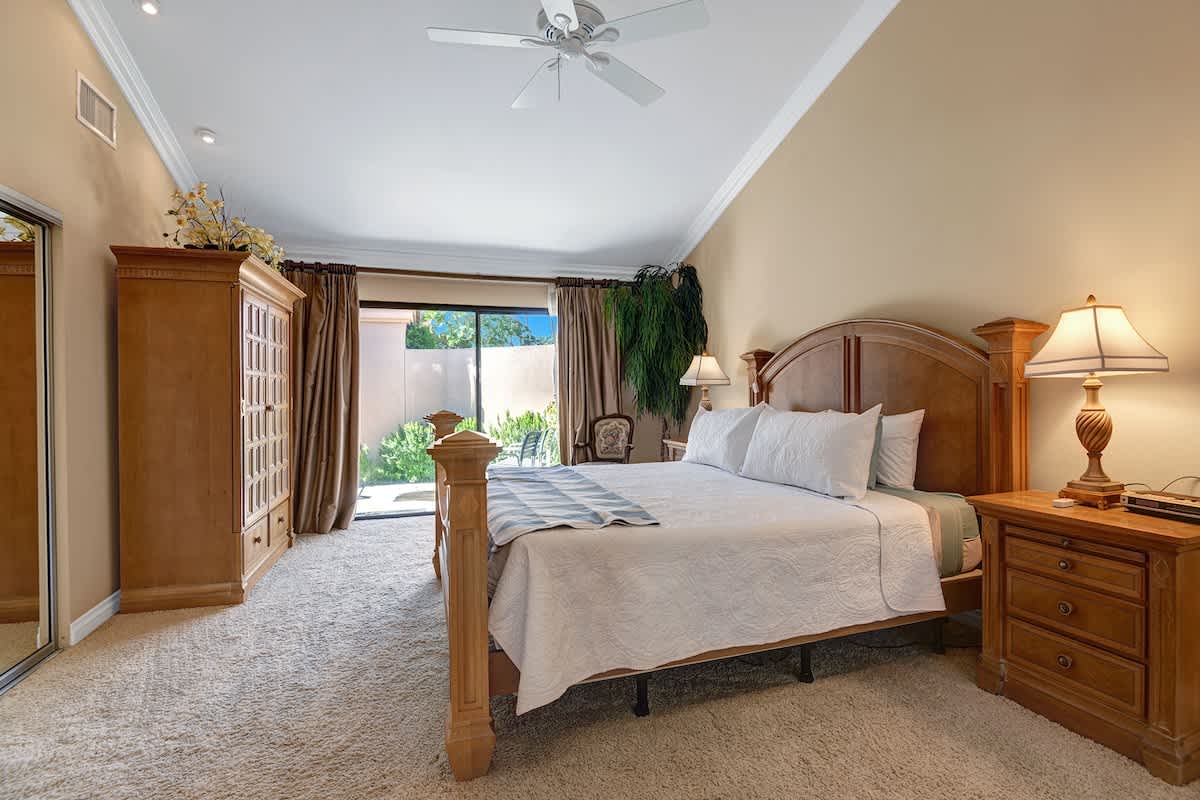 MAIN BEDROOM