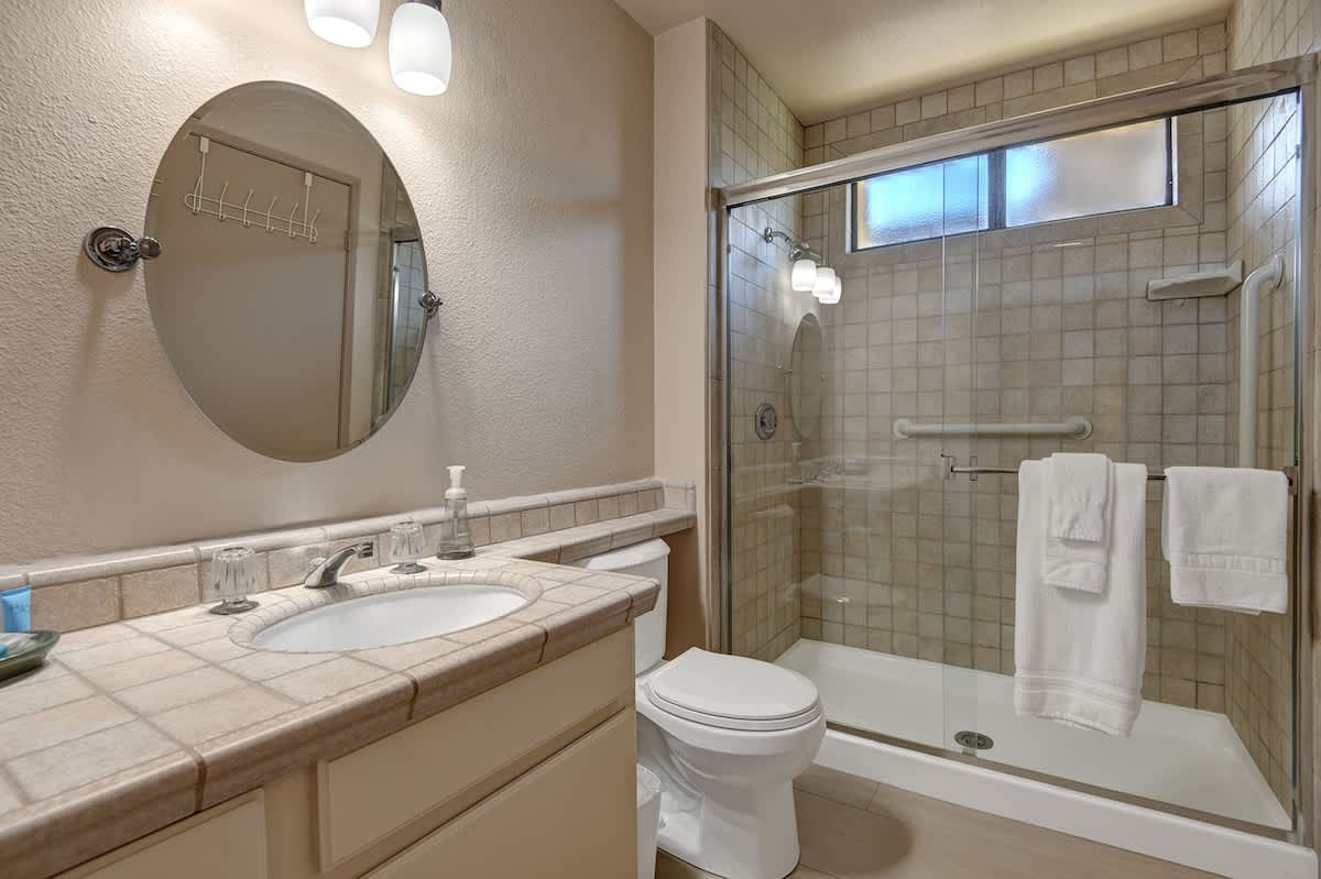 GUEST BATHROOM