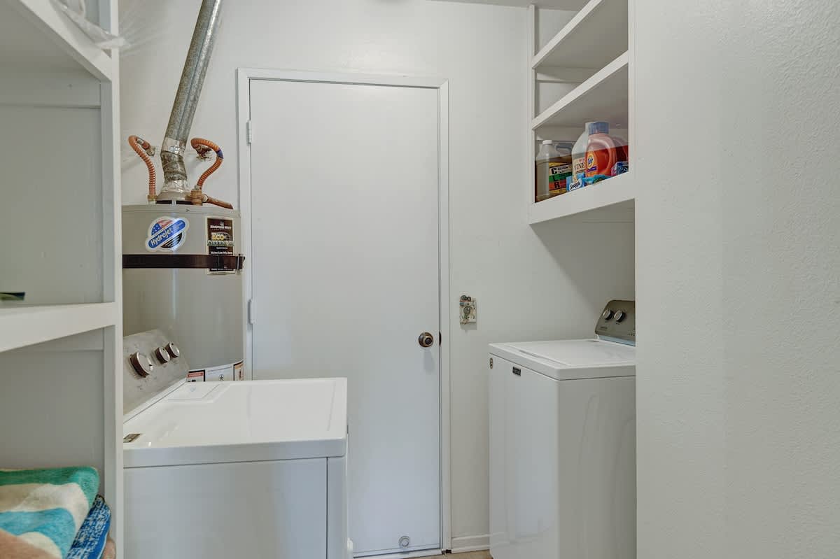 LAUNDRY AND UTILITY