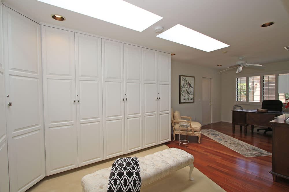 Huge Closet Space