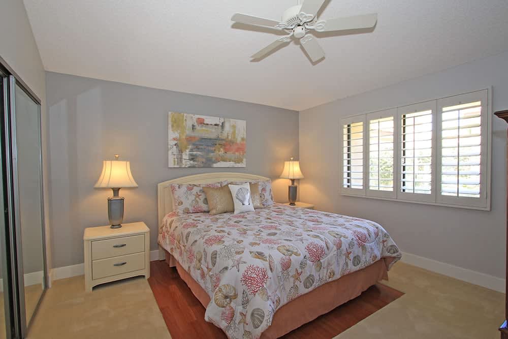 Queen Bed
