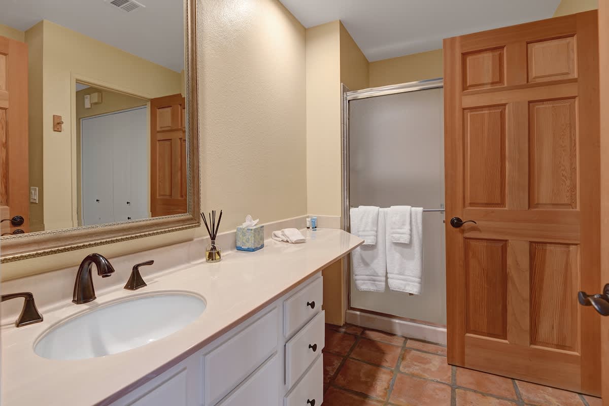GUEST BATHROOM
