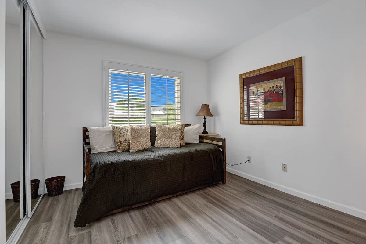 BEDROOM 1.jpg mls