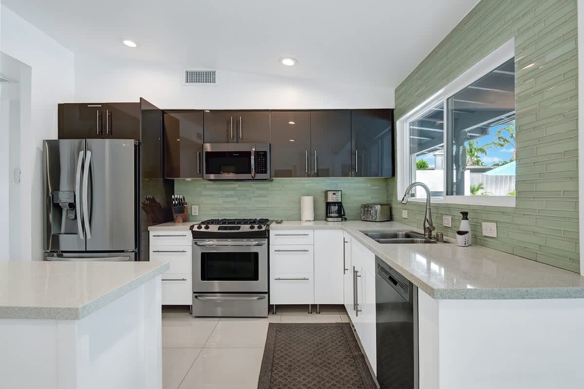 KITCHEN
