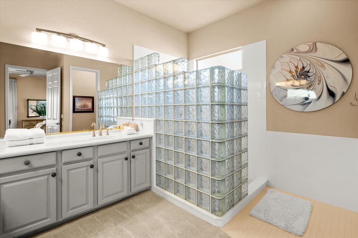MASTER BATHROOM