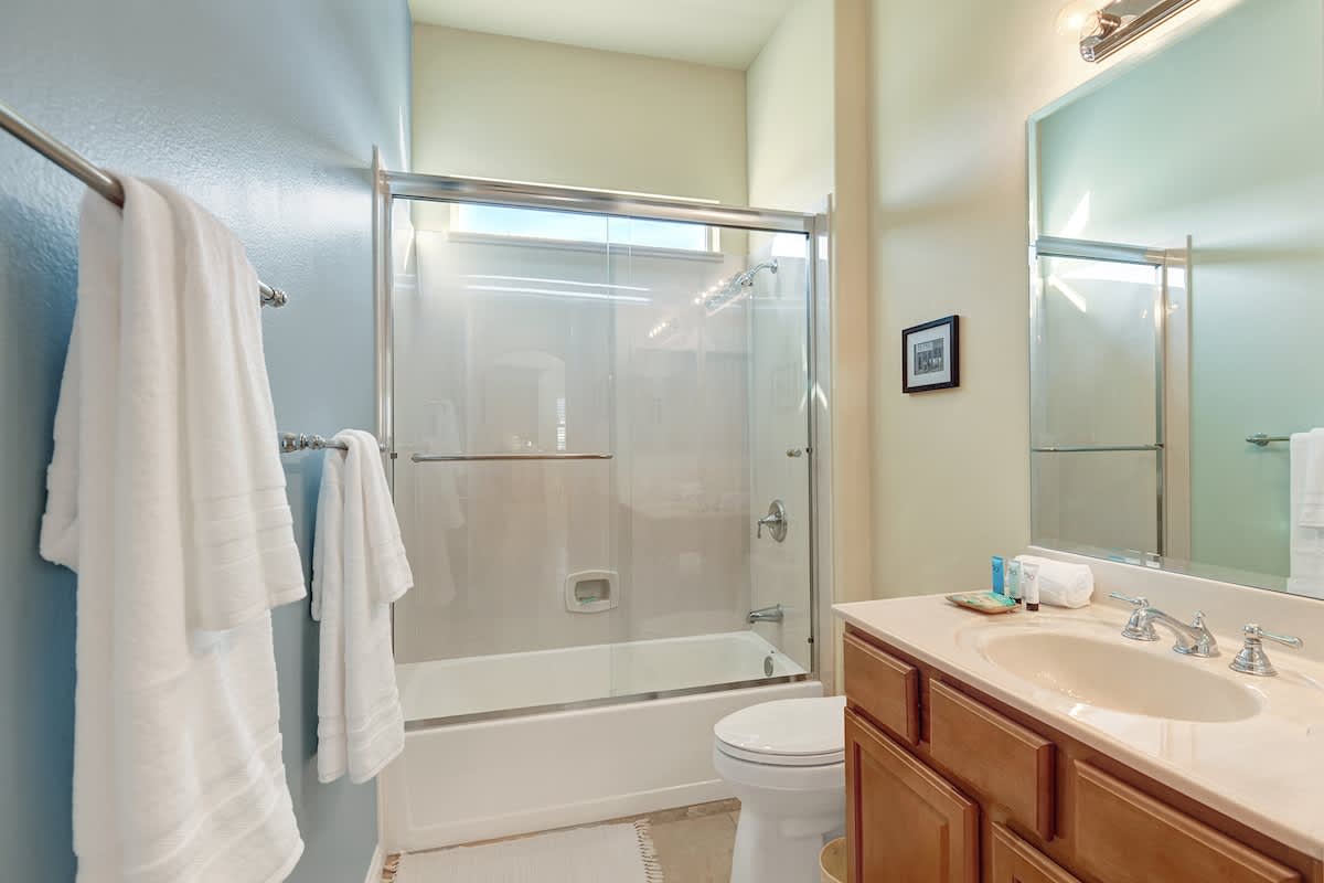GUEST BATHROOM