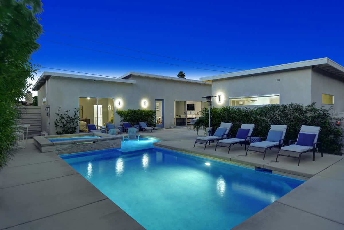 NIGHT POOL REVERSE