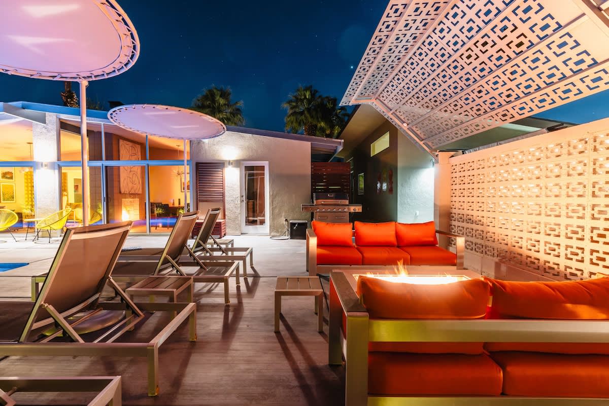 Deck Sitting Area