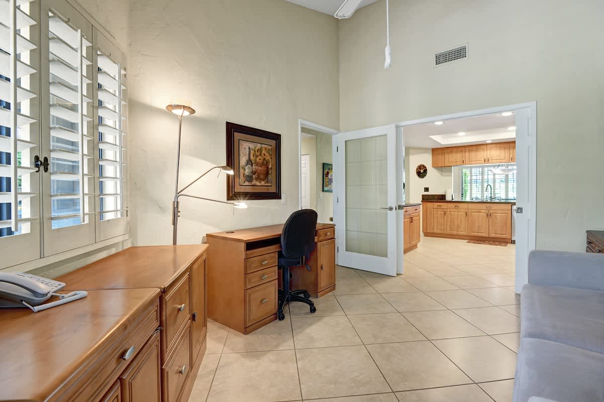OFFICE