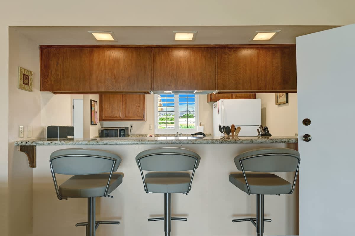 BAR TOP
