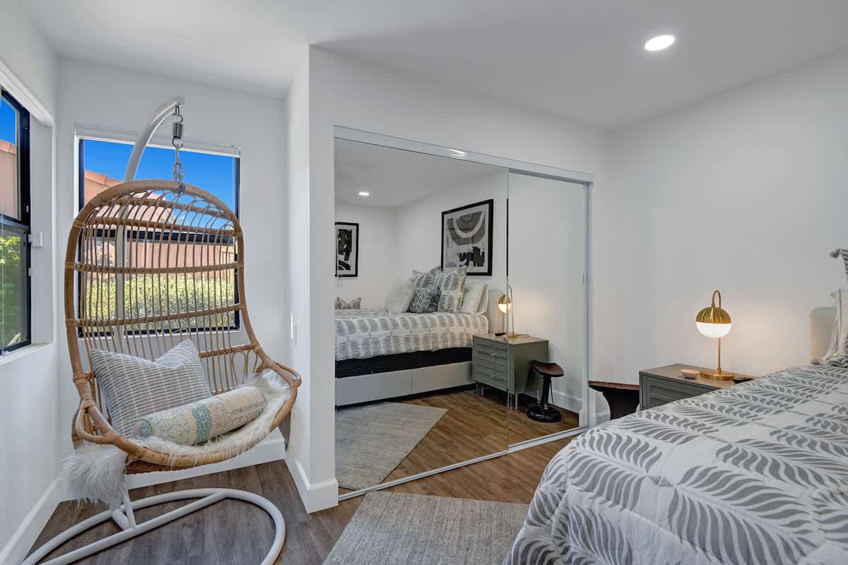 BEDROOM 1