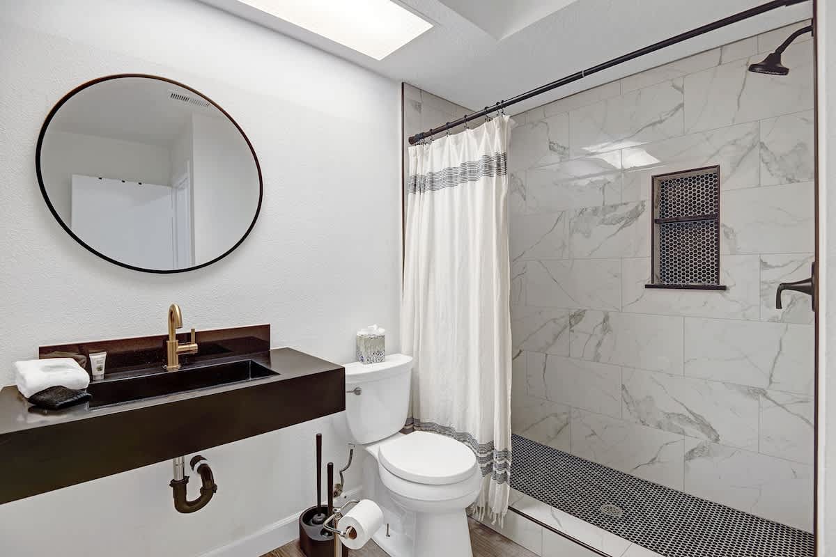 GUEST BATHROOM