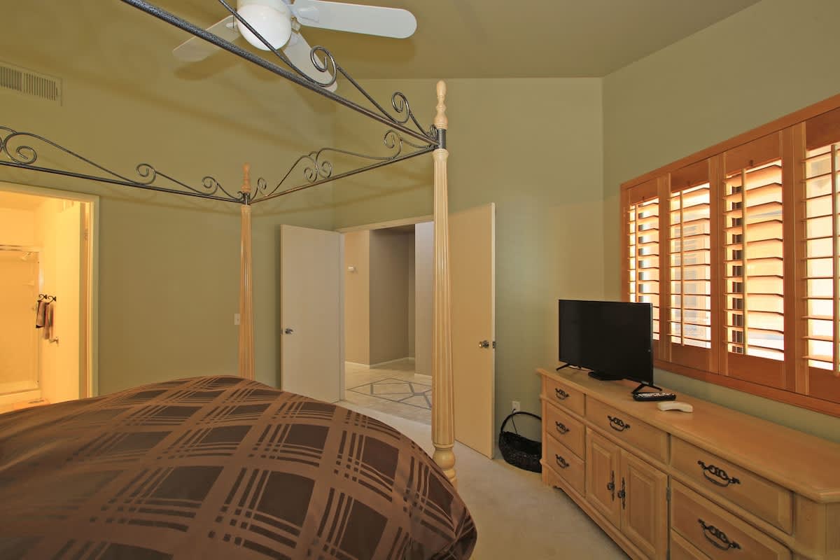 Queen Bed