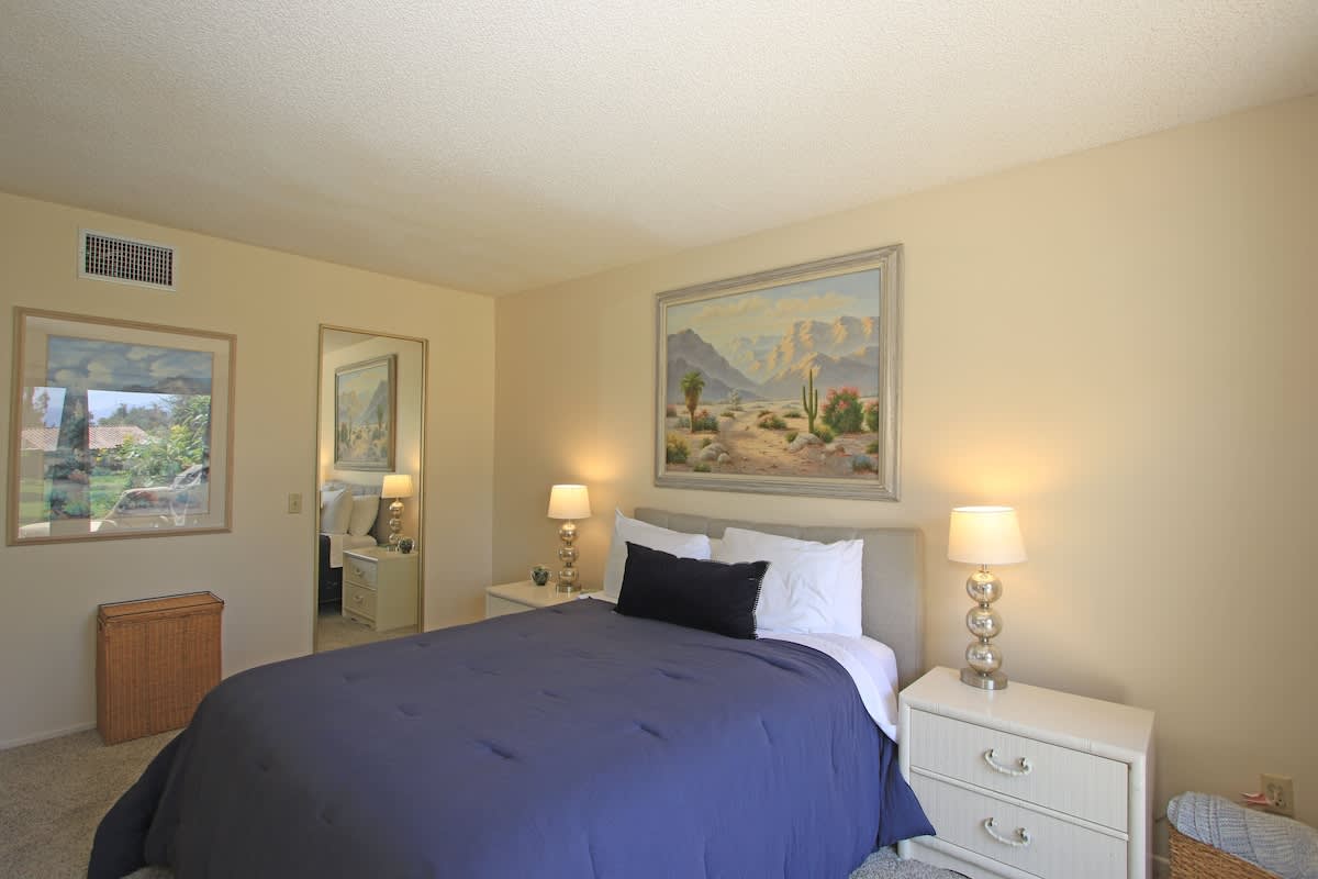 Queen Bedroom