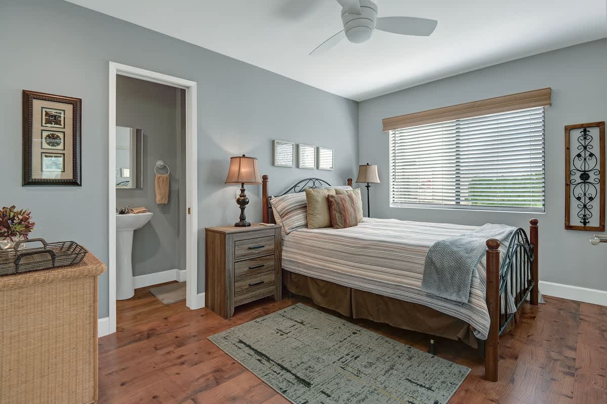 BEDROOM 1