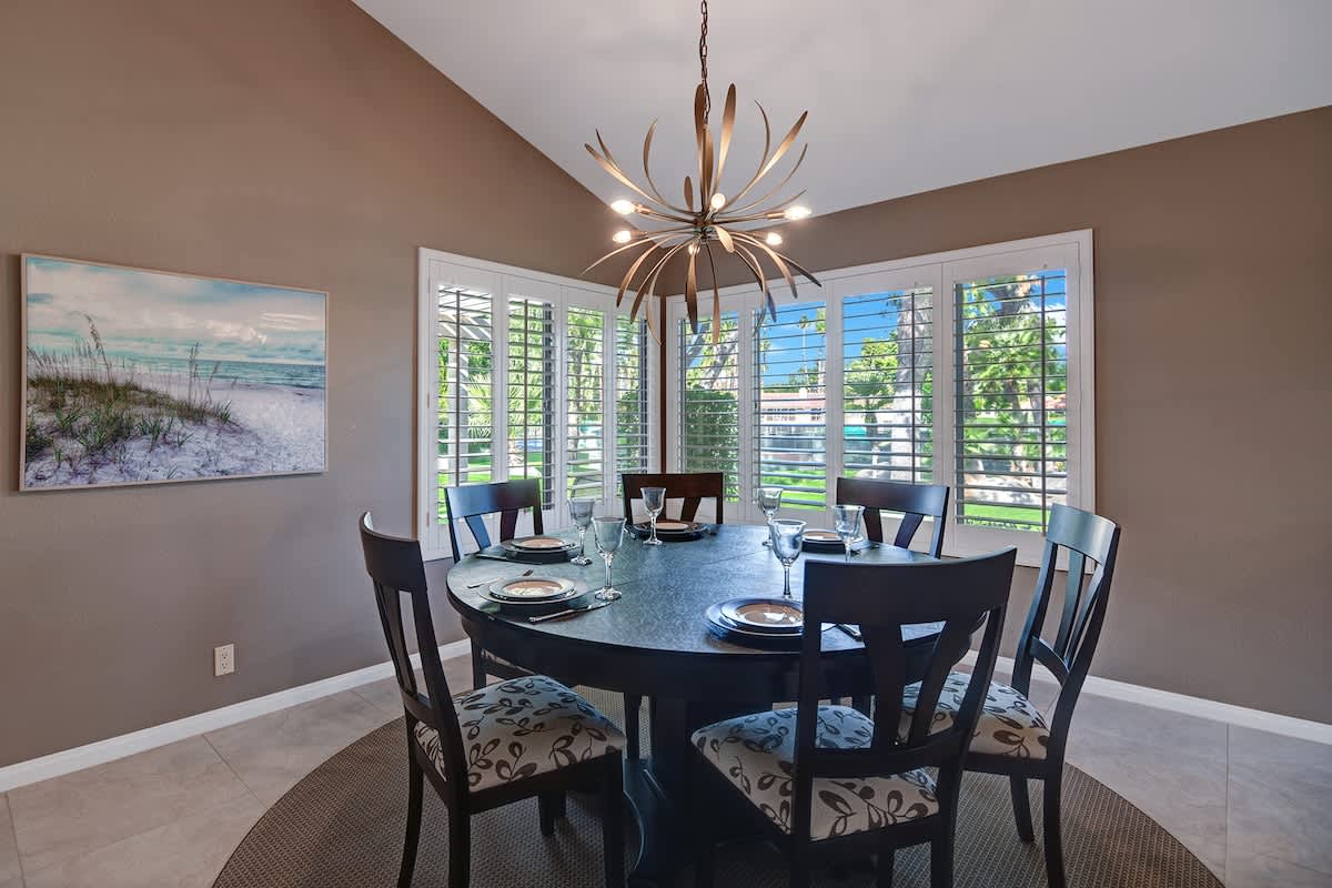 DINING SPACE