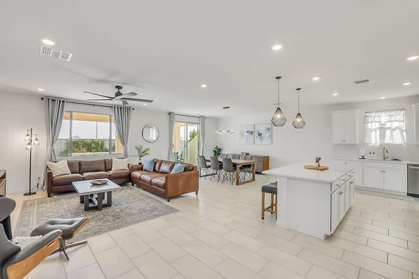 Kitchen/Living Room