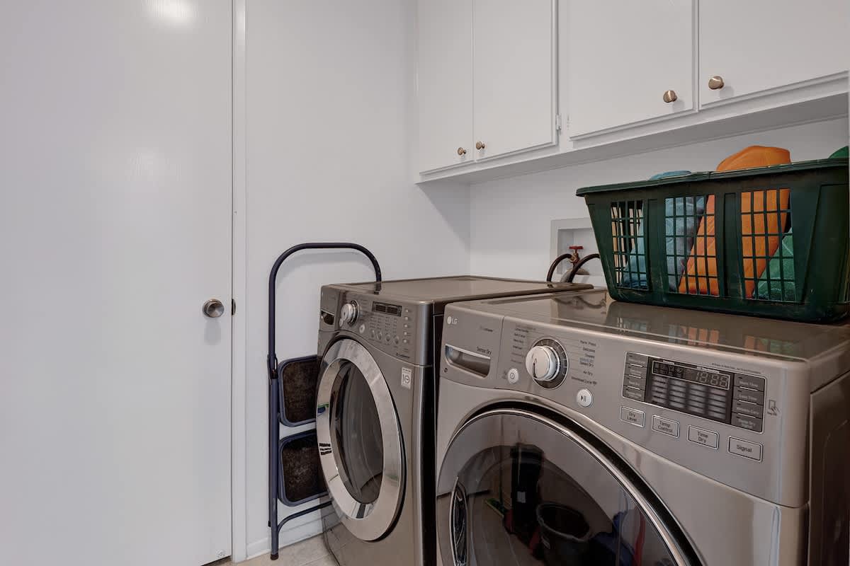 LAUNDRY