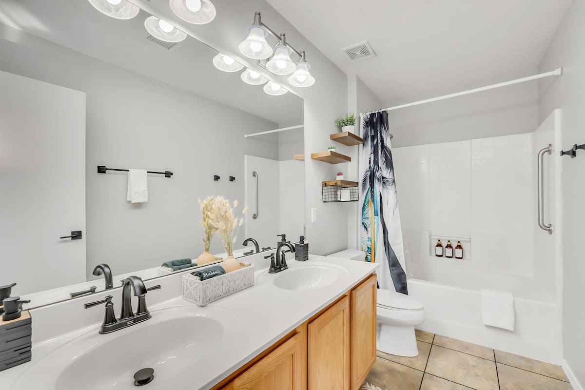 Guest Bathroom