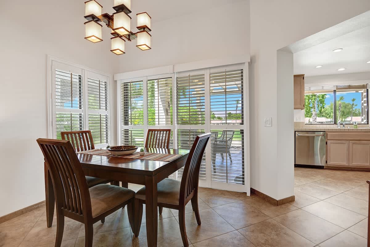 DINING TABLE