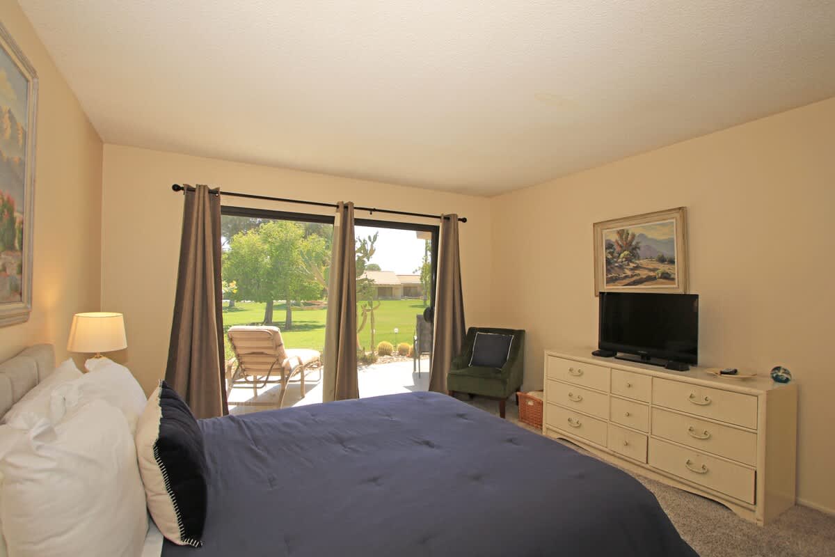 Queen Bedroom