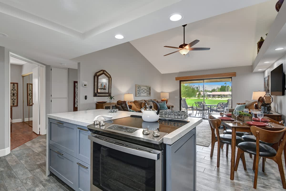 KITCHEN REVERSE