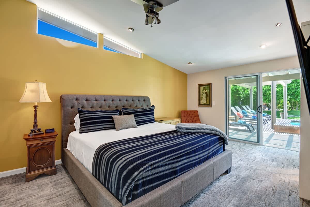 MAIN BEDROOM