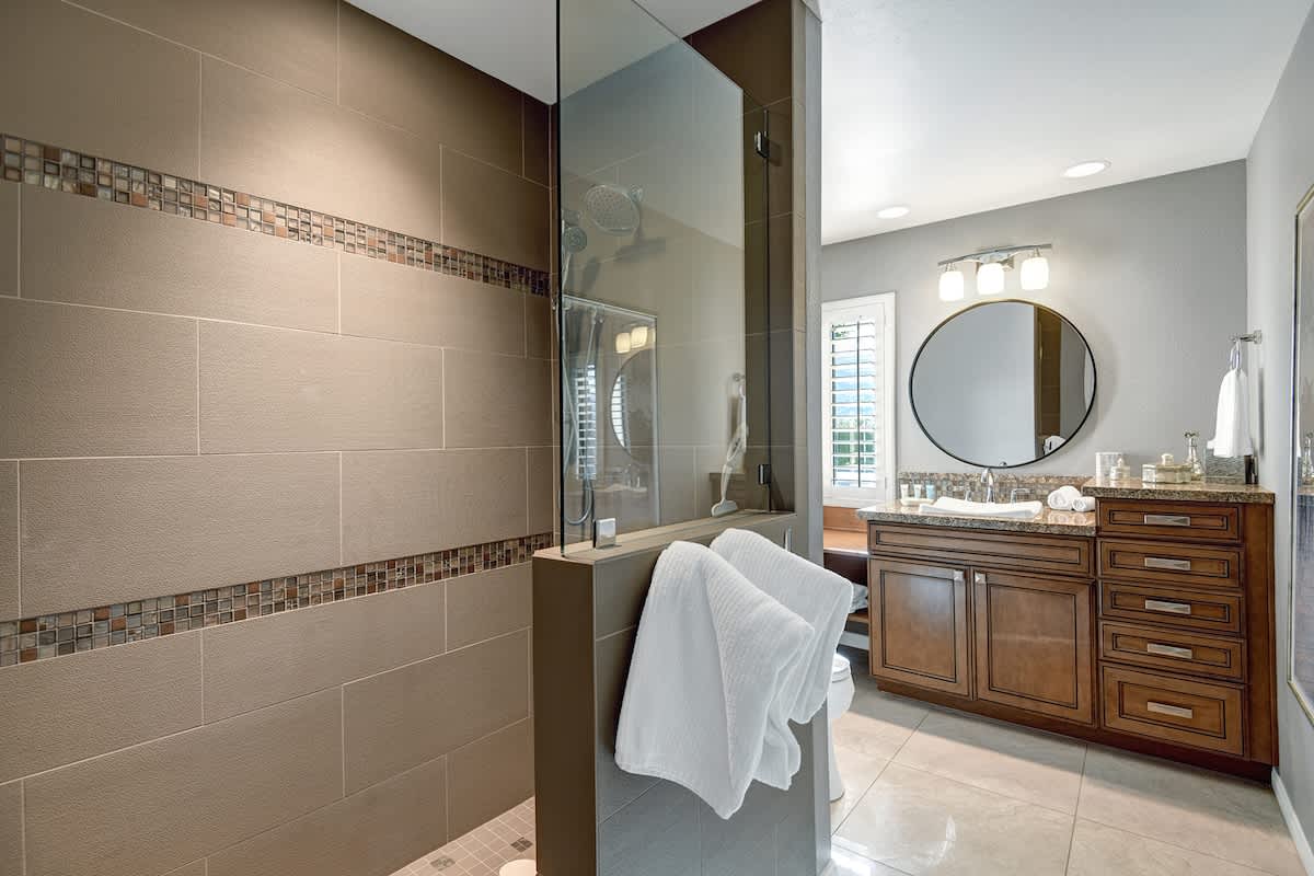 GUEST BATHROOM